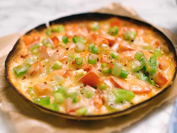 Enkel tortillapizza