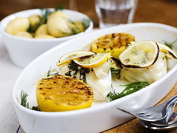 Ugnsbakad torsk med citron och mynta