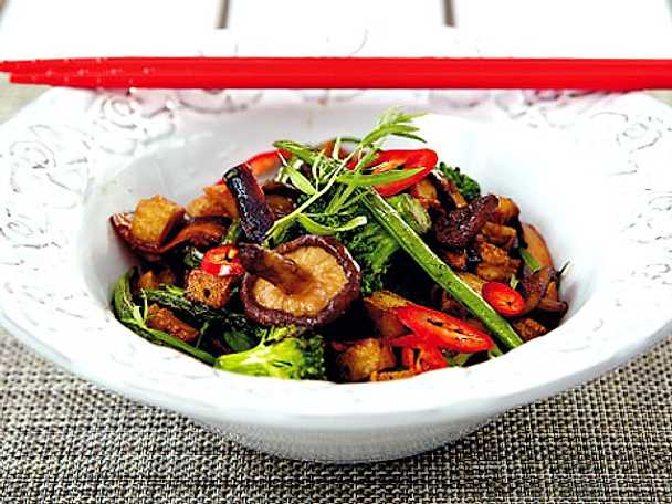 Vegetarisk wok med tofu