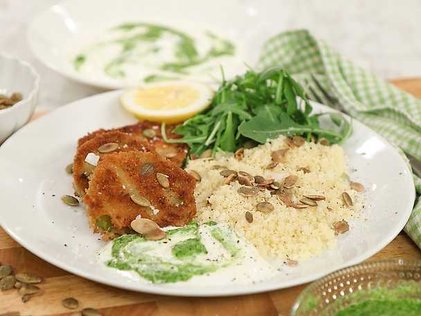 Stekta Grona Tomater Med Couscous Och Ortyoghurt Recept Fran