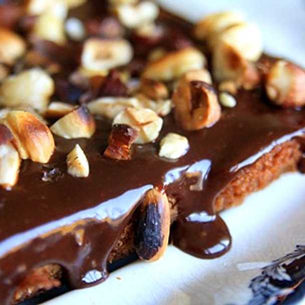 Chokladmousse Med Brownie Och Kolasås