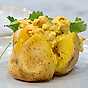 Bakad potatis med krämig curryröra