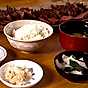Beef tataki med daikonsallad, misosoppa och ris