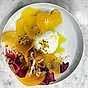 Burrata med persimon och blodapelsin