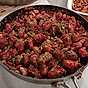 Chorizo kokt i rödvin med böner och persilja
