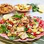 Fattoush med stekt halloumi och sumakdressing