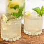 French 75 med fläder och mynta på kanna