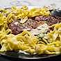 Grillad entrecote, serveras med fransk sås och färsk pasta