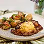 Grillad karré med sweet chilismör och rostad potatissallad