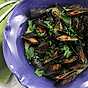 Heta asiatiska musslor i grön curry