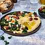 Hummus med fetaost och oliver RÄTT BILD