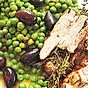 Kyckling med gröna oliver och ärter