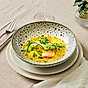 Röding med limesyrad gurksallad, beurre blanc och forellrom