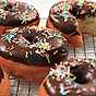 Roys doughnuts med chokladglasyr
