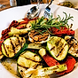 Sallad på grillade grönsaker ny
