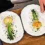 Tempurafriterad zucchiniblomma ny med honung