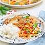 Thailändsk sallad med jordnötter och chilidressing