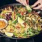 Thainudelsallad