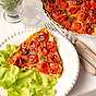 tomatpaj med karamelliserad lök
