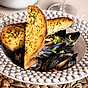 Vitvinskokta musslor med sidfläsk och persilja