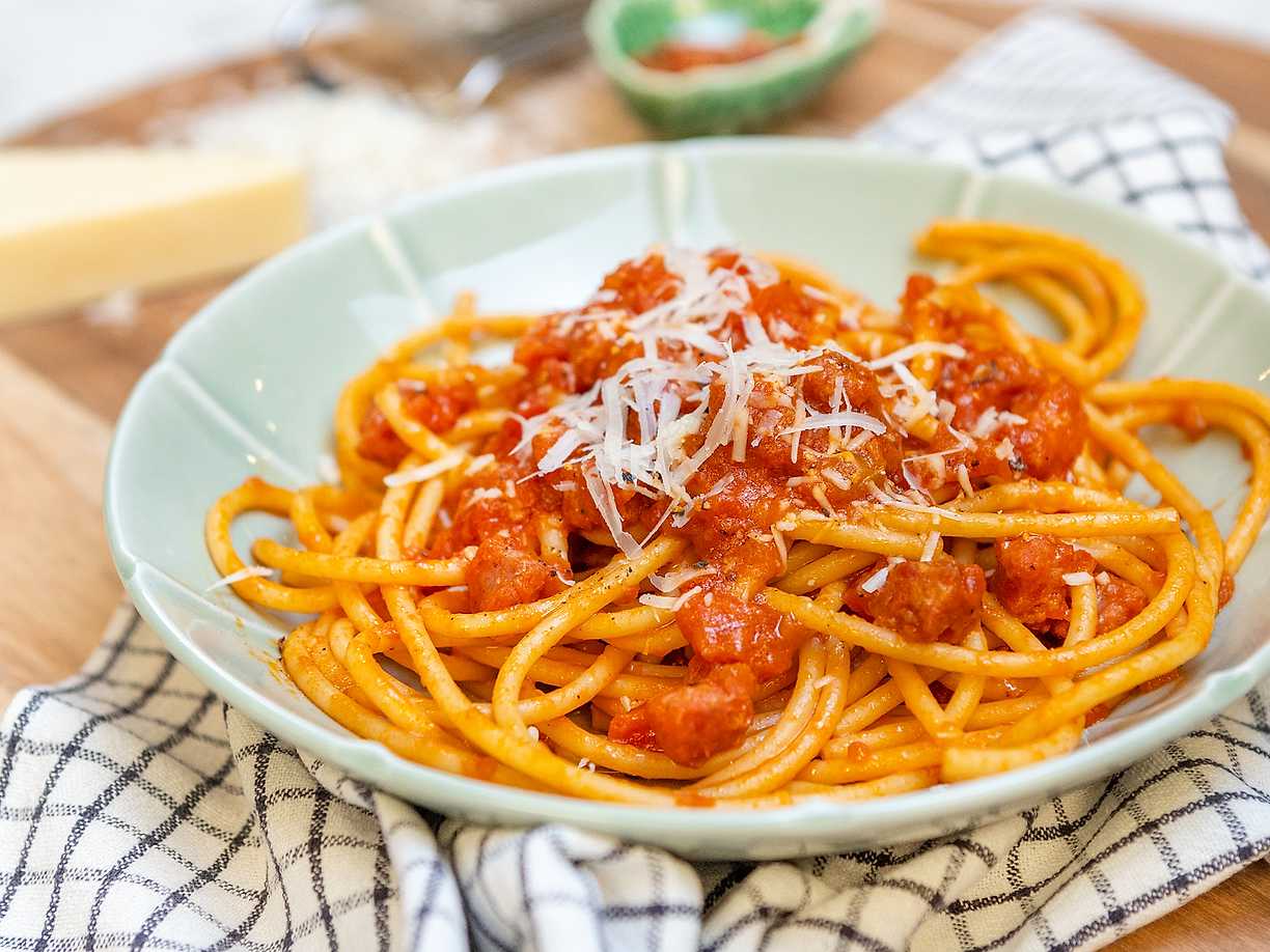 Amatriciana med salsiccia och paprika