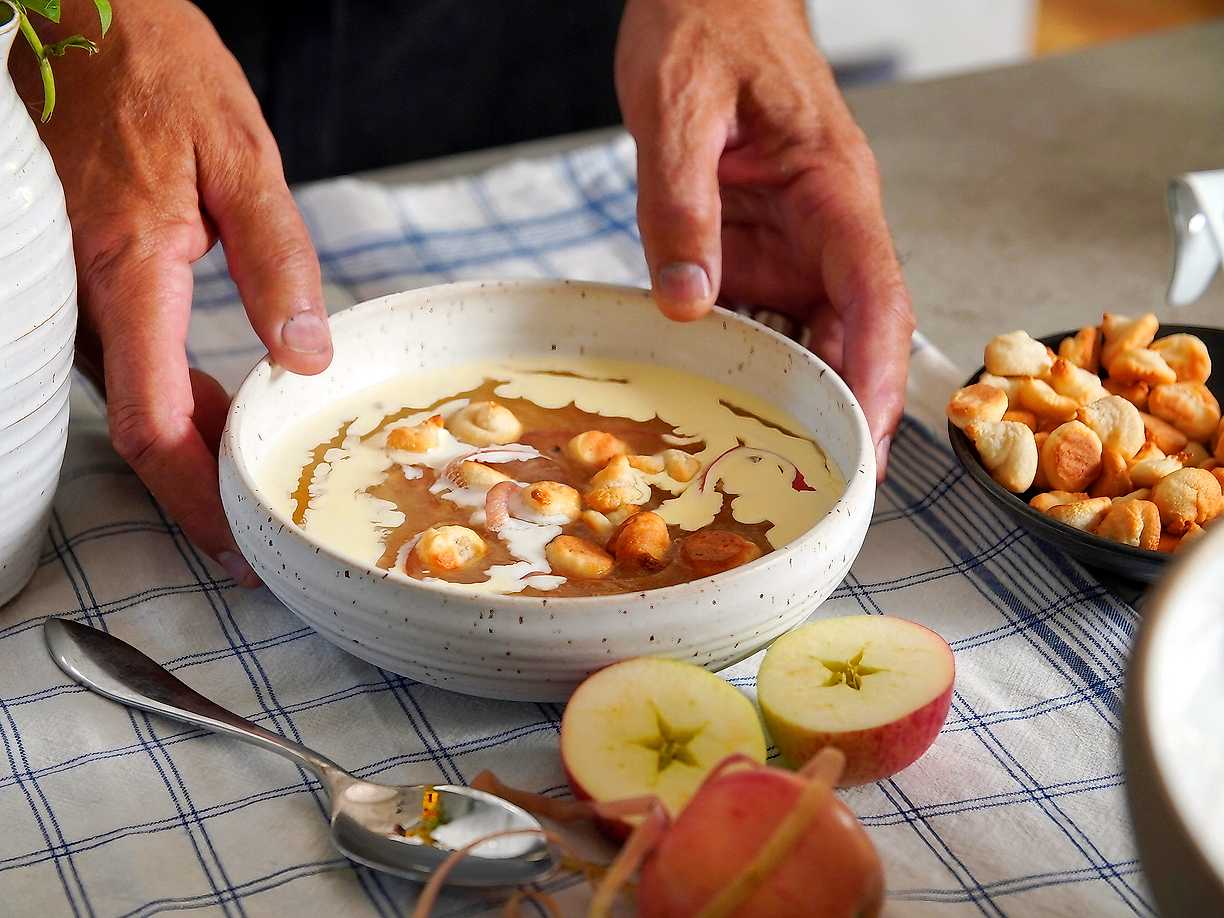 Äppelkräm med biskvier