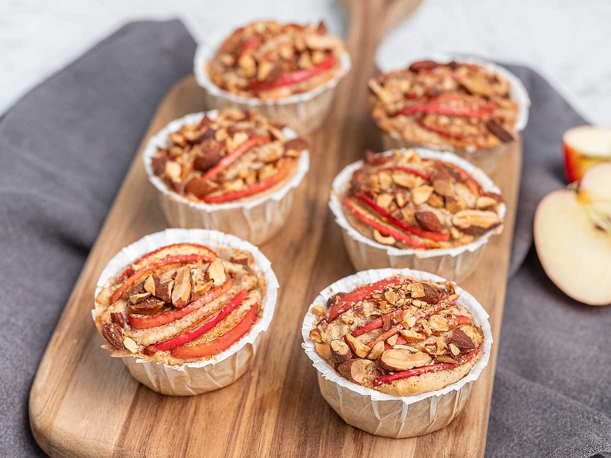 Äppelmuffins med kardemumma och kanel