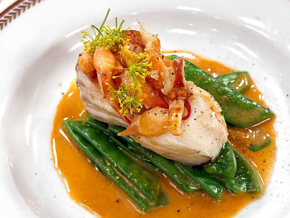 Bakad torsk med kräftor