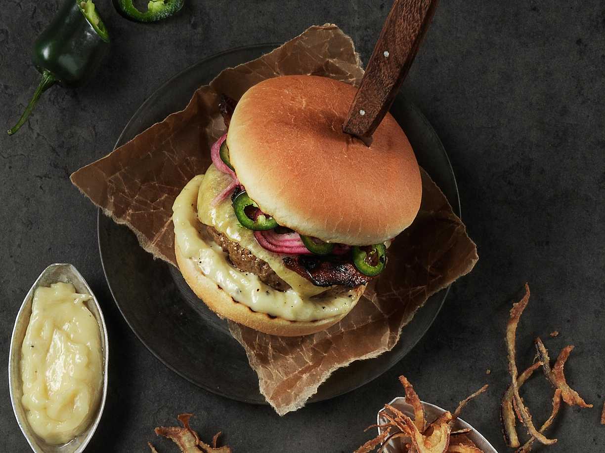 Potato chili burger