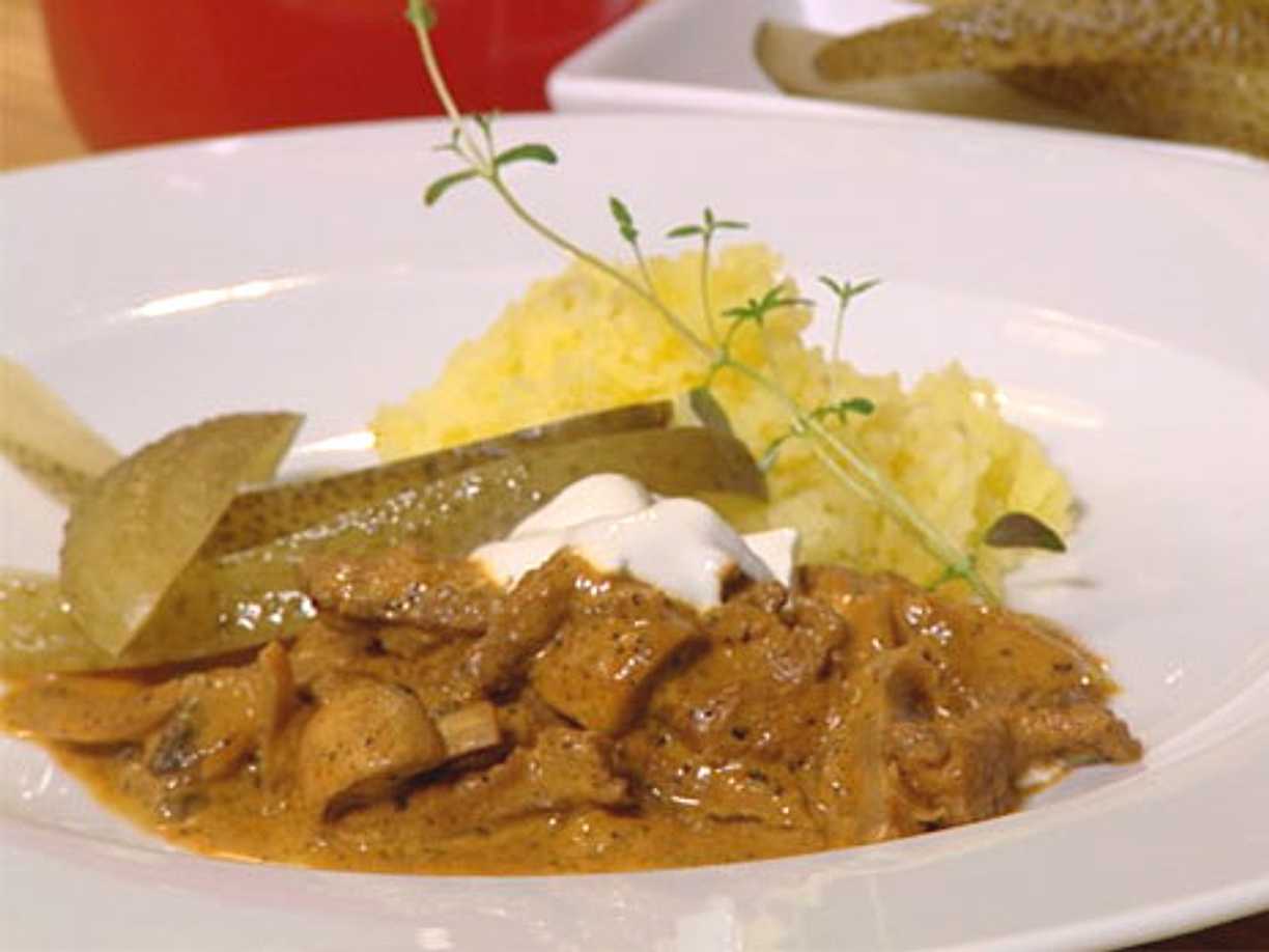Biff stroganoff smaksatt med rökigt te | Köket.se