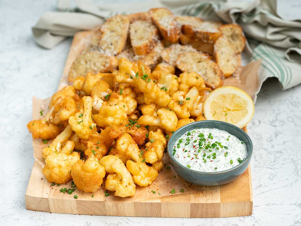 Blomkålspopcorn med ranchdipp