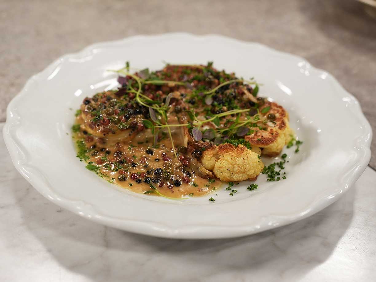 Blomkålssteak med pepparsås