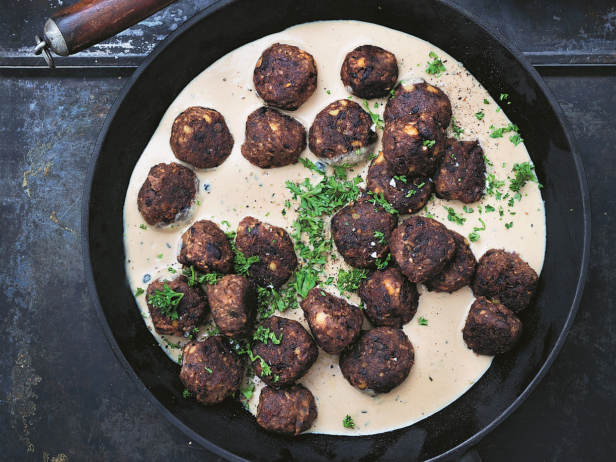 Bönbullar med gräddsås
