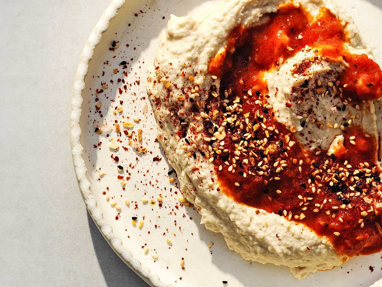 Böndipp med smörig tomatsås