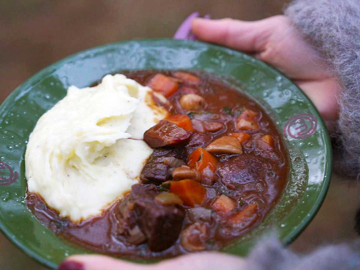 Bouef bourguignon med potatismos