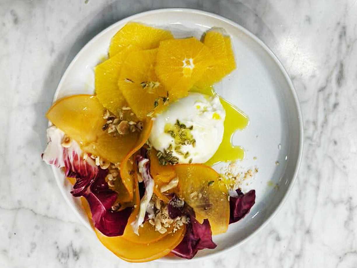Burrata med persimon och blodapelsin