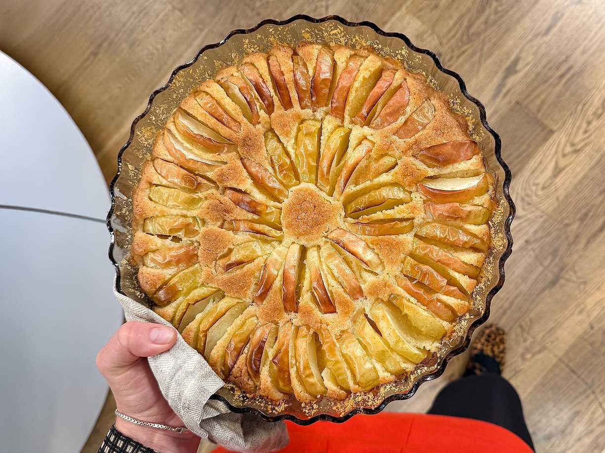 Busenkel äppelkaka med vaniljsås