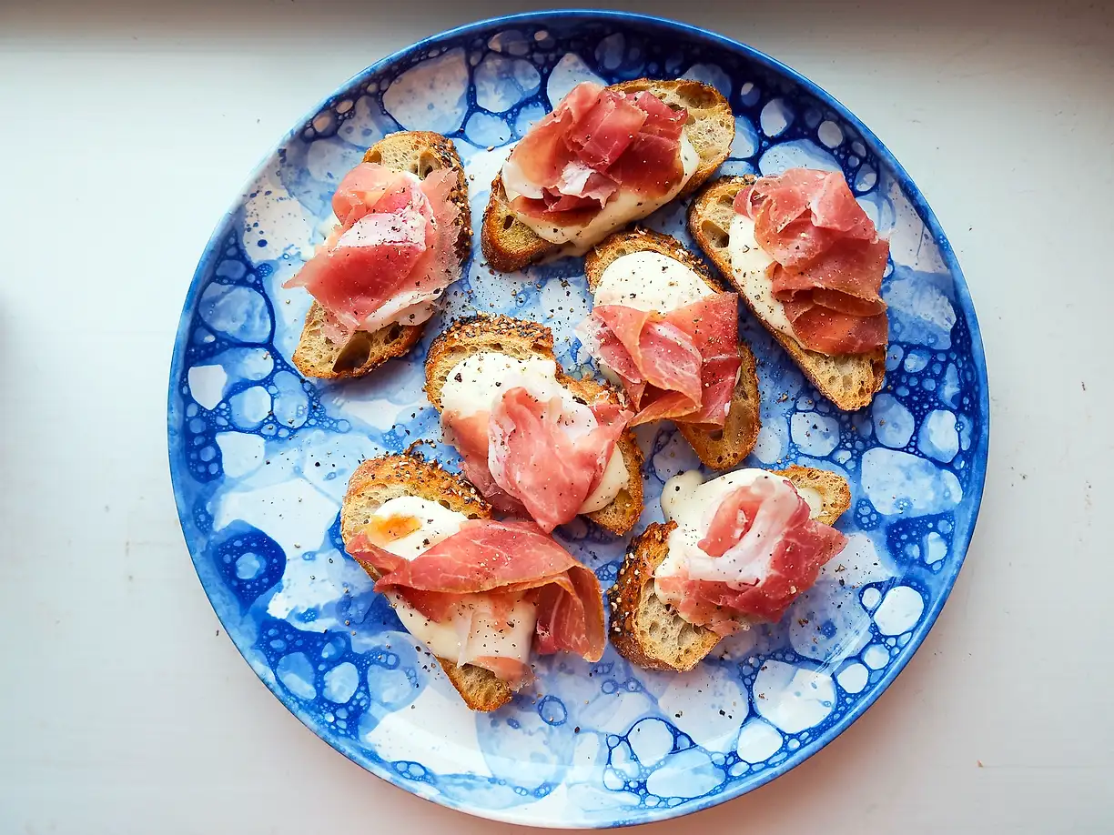Chèvresnitt med prosciutto