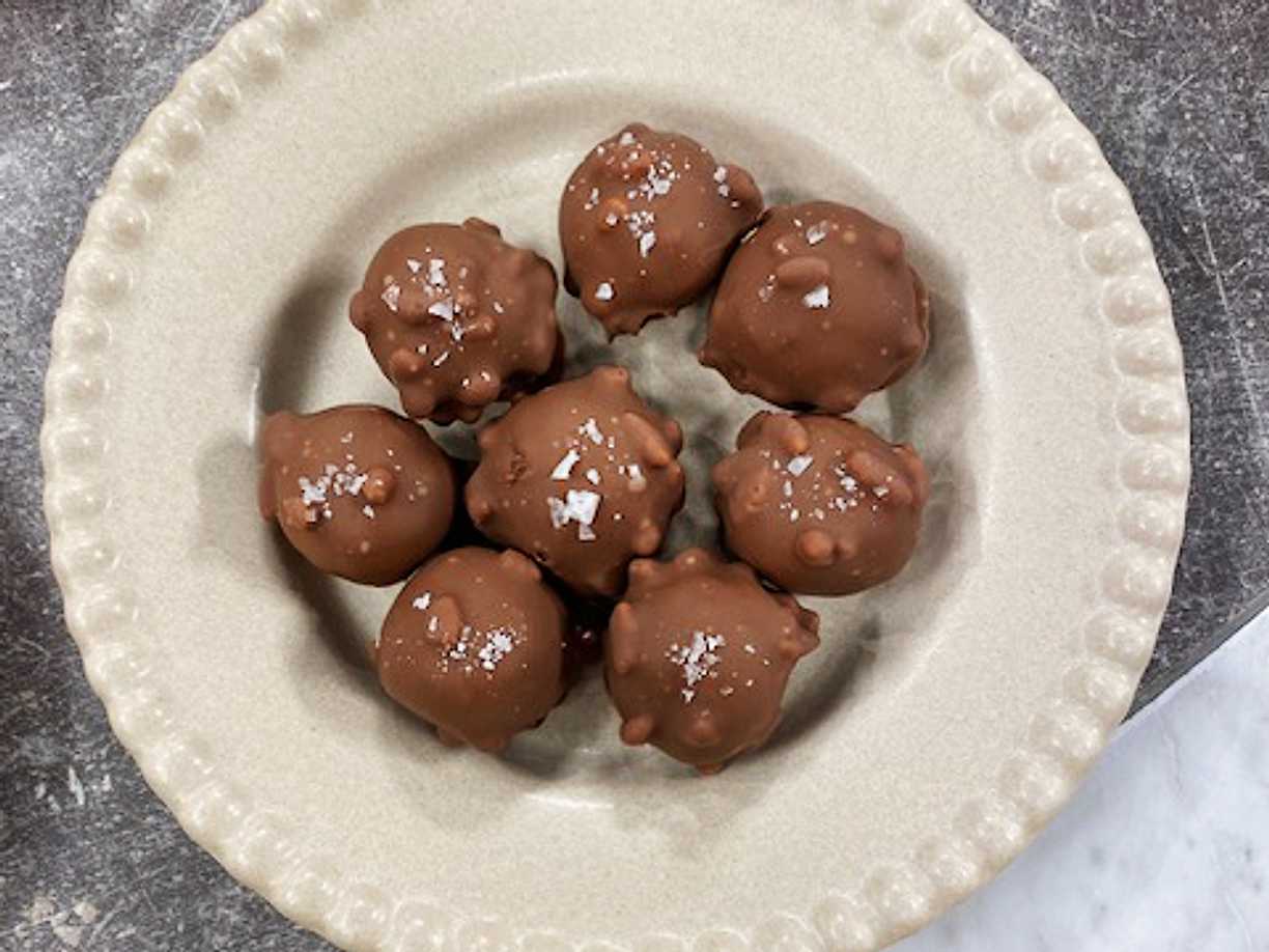 Chokladbollar med mint och krispig choklad