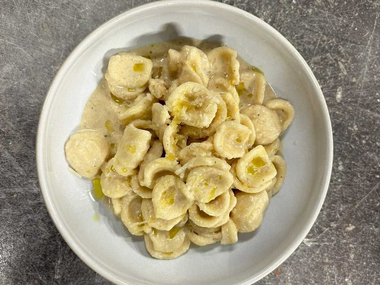 Enkel pasta med valnötssås