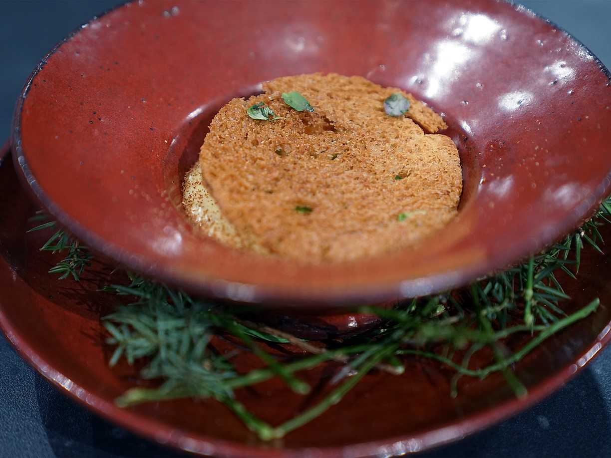 Epoissekräm med fikonmarmelad och briochekrisp