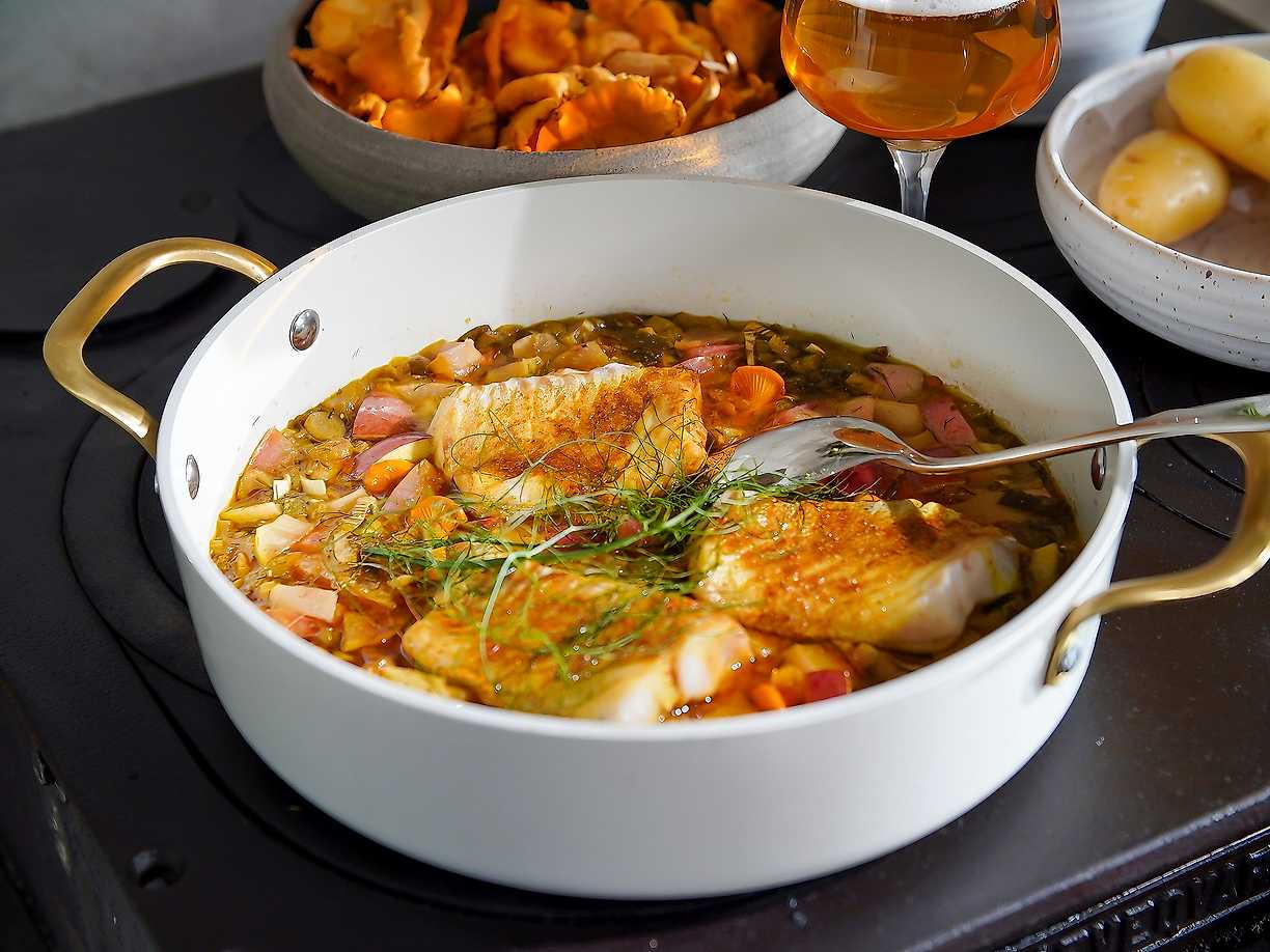 Ernsts äppeltorsk med kantareller