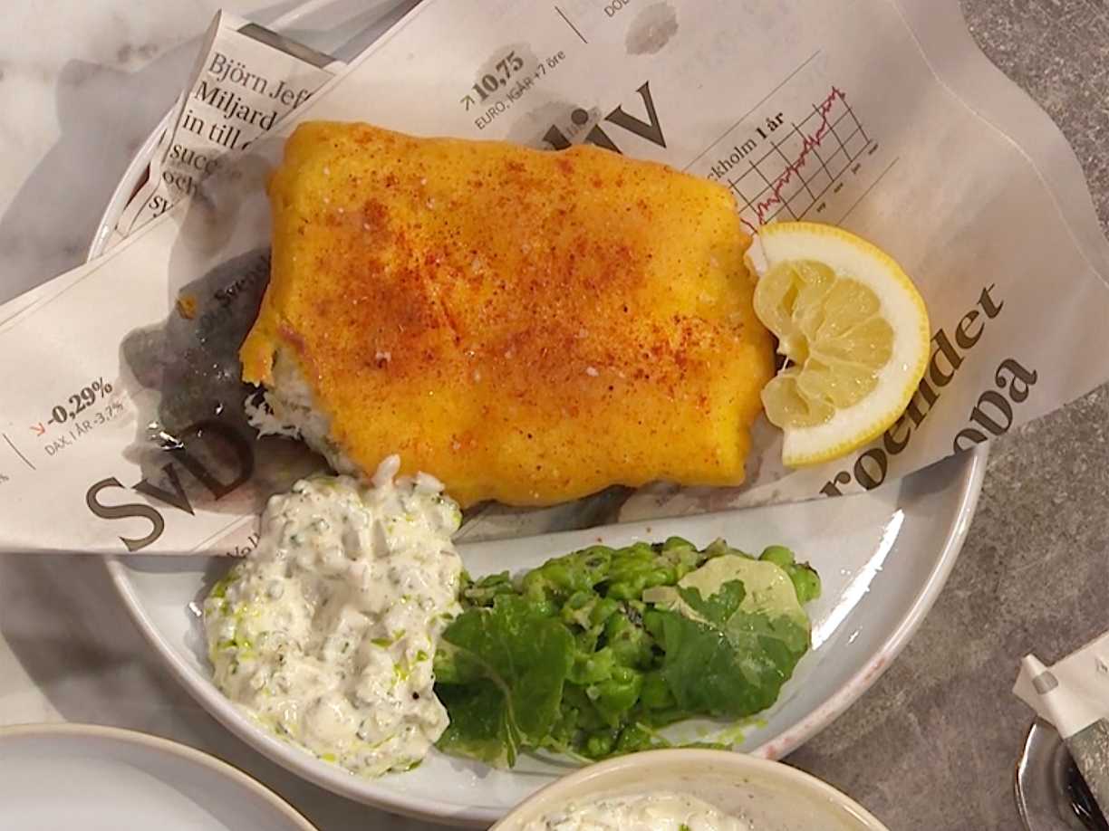 Fish and chips med currytempura