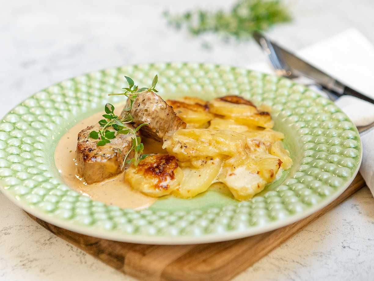 Fläskfilémedaljonger med potatisgratäng