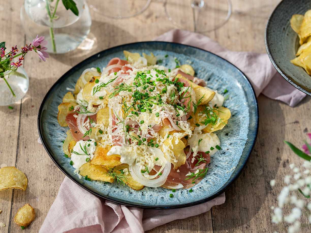 Enkelt tilltugg med chips och chark