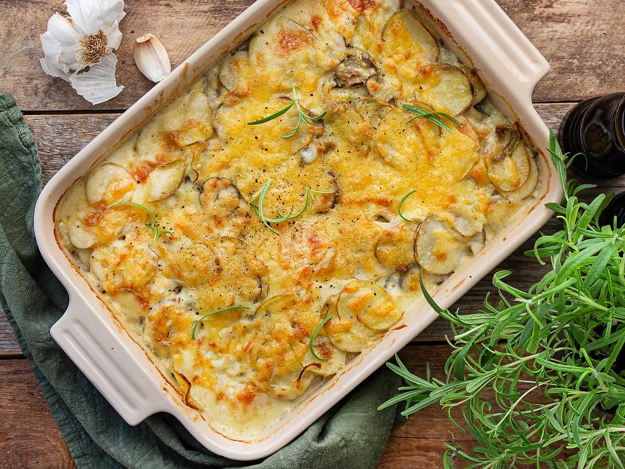 Ljuvlig potatisgratäng med jordärtskocka