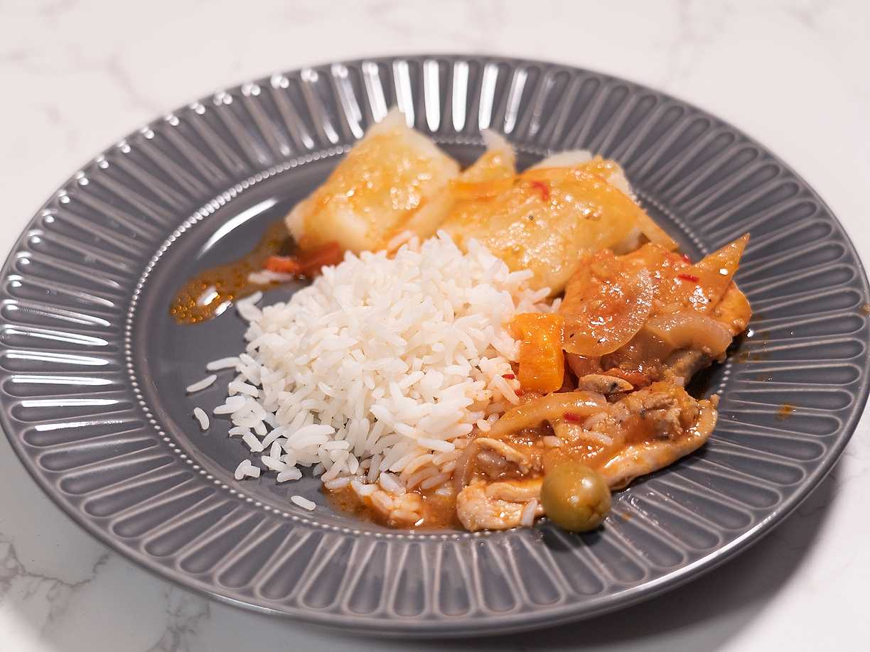 Fricasé de pollo cubano