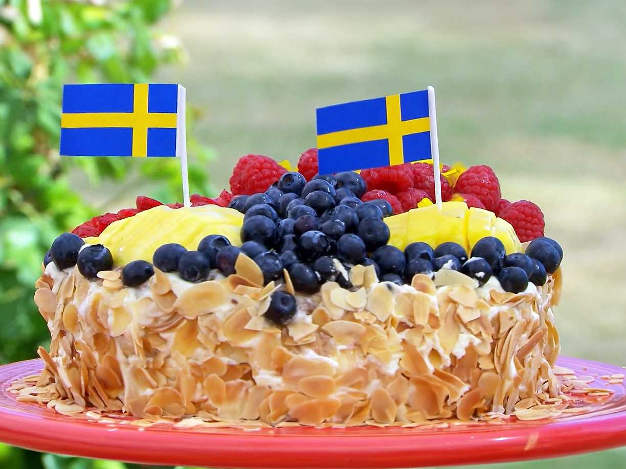 Frukt- och bärtårta
