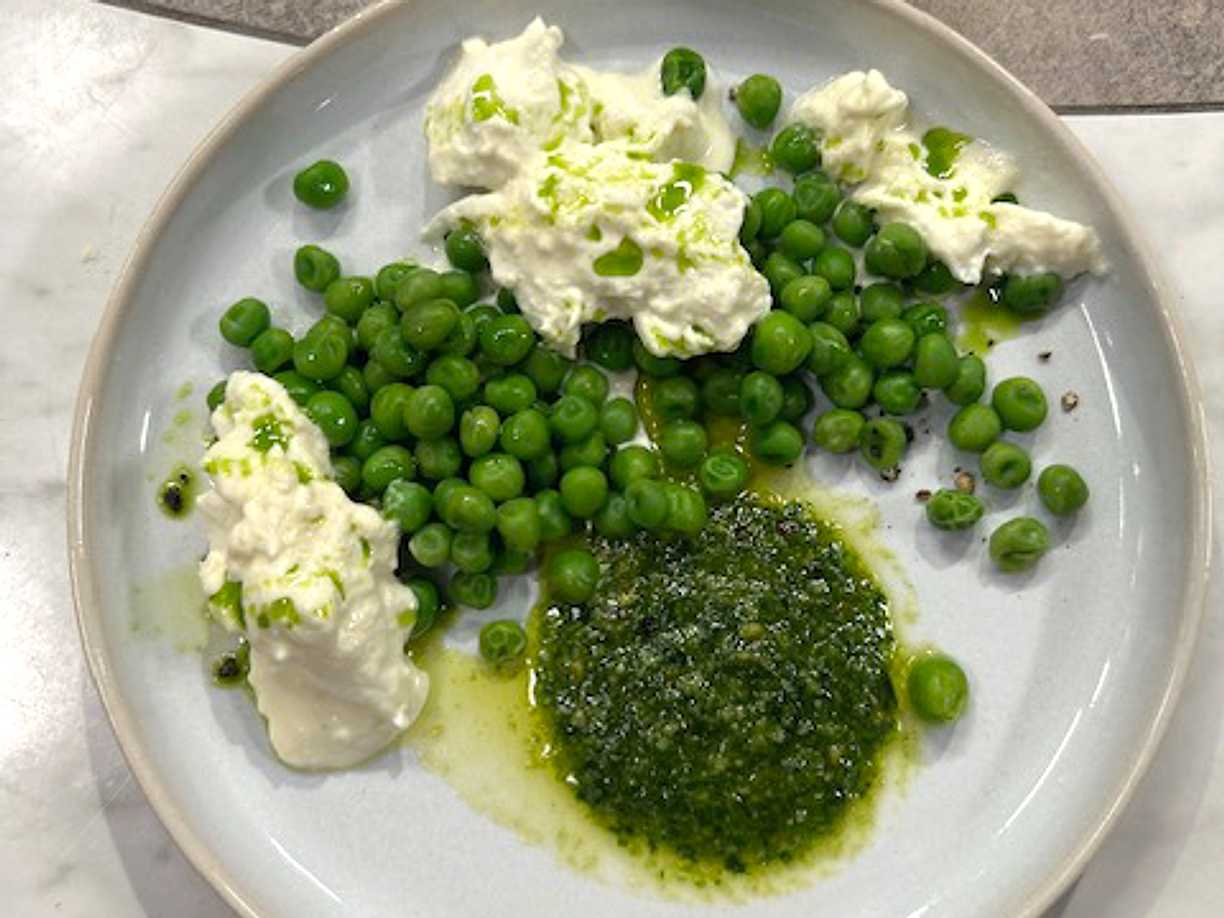 Gröna ärtor med ramslökspesto