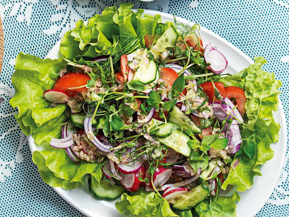 Grönsallad med fransk vinägrett